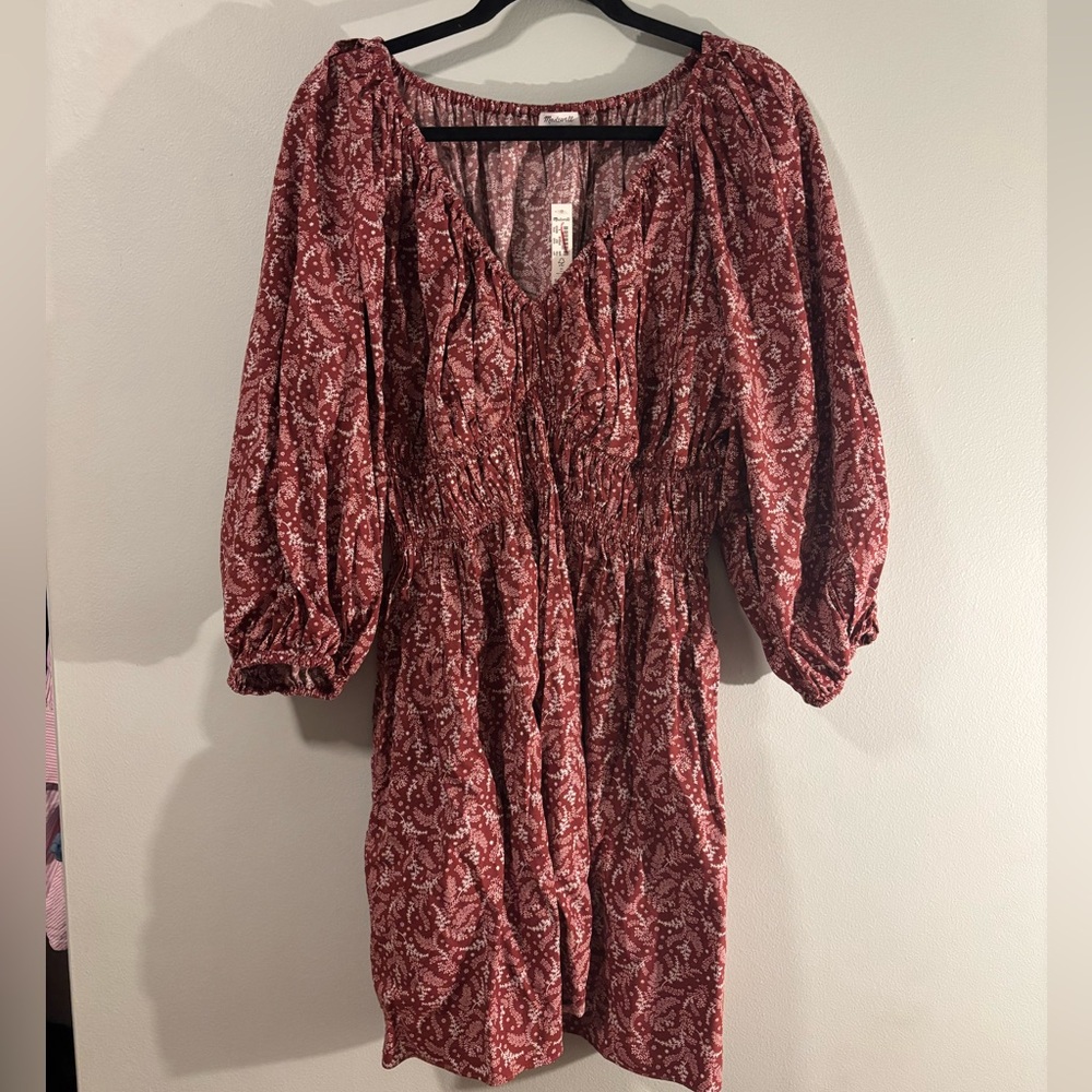 puff sleeve v neck mini dress in paisley floral Madewell size 8